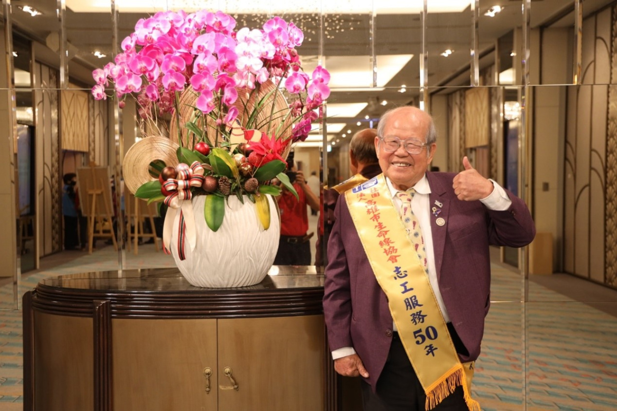 Meet the LifeLine Taiwan volunteers with over 50 years of service. image